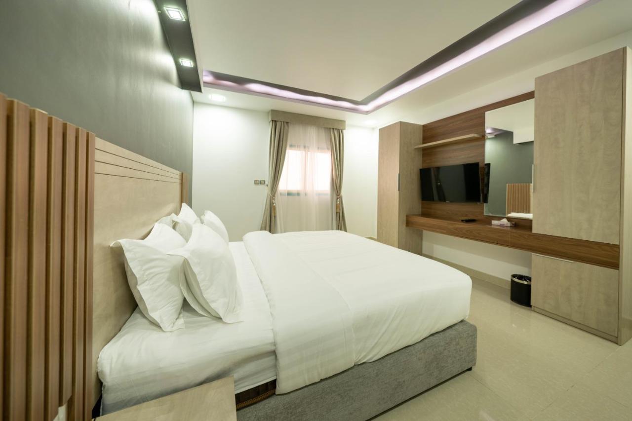 Mirada Gold Jizan - Resort & Private Pools Exterior photo A bedroom in a hotel